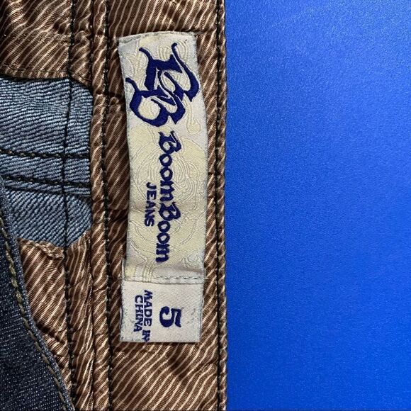 Boom Boom Denim Shorts - Picture 3 of 3